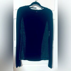size 6 long sleeve, super soft too toned, Lululemon shirt